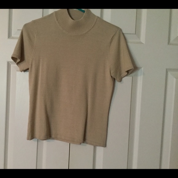Tahari Woman Tops - Taheri fall top